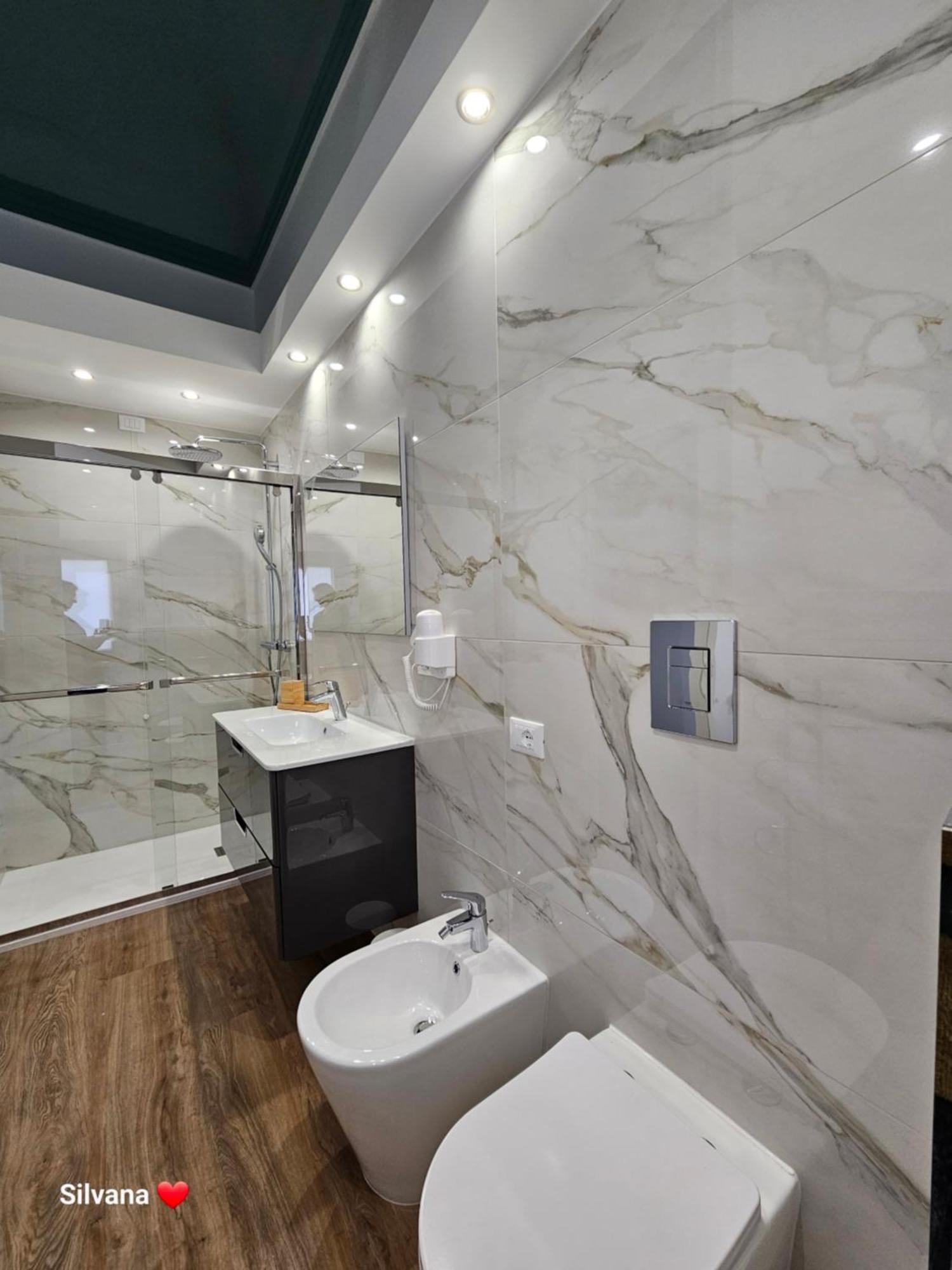 Villa Di Giorgi Apartments Center Чефалу Экстерьер фото