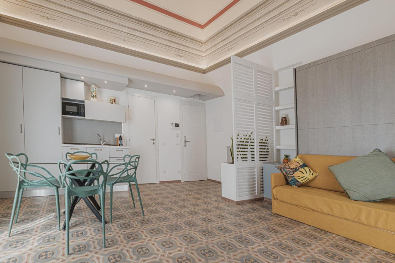 Villa Di Giorgi Apartments Center Чефалу Экстерьер фото